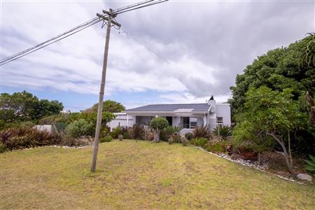 False - House For Sale in Bettys Bay, Western Cape - M123097