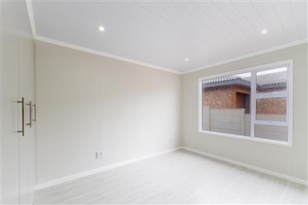 False - House For Sale in Seemeeu Park, Mossel Bay, Western Cape - M125593