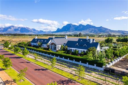 False - House For Sale in Val de Vie Estate, Paarl, Western Cape - M125450