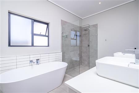 False - House For Sale in Fourways, Sandton, Gauteng - M125662