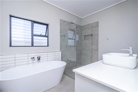 False - House For Sale in Fourways, Sandton, Gauteng - M125665