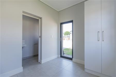 House For Sale in Fourways Gardens, Sandton, Gauteng - M125664