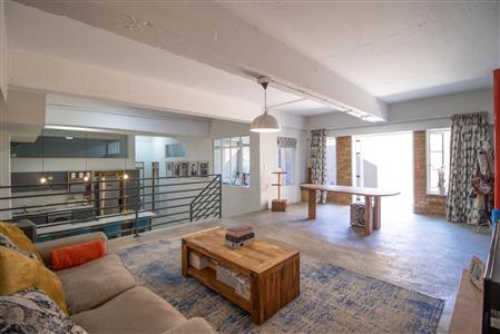 False - Townhouse For Sale in Braamfontein Werf, Johannesburg, Gauteng - M125668