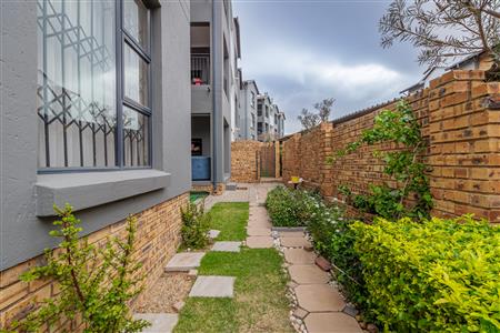 False - Apartment For Sale in Homes Haven, Krugersdorp, Gauteng - M119814