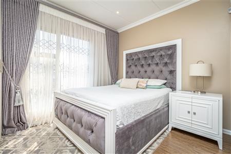 False - Apartment For Sale in Homes Haven, Krugersdorp, Gauteng - M119814