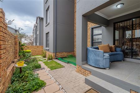 False - Apartment For Sale in Homes Haven, Krugersdorp, Gauteng - M119814