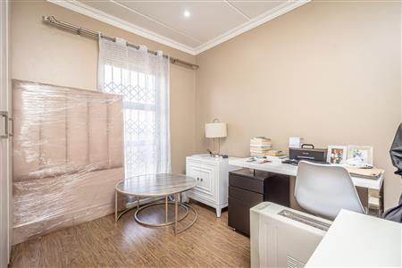 False - Apartment For Sale in Homes Haven, Krugersdorp, Gauteng - M119814