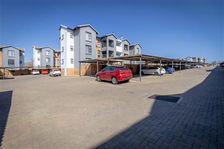 False - Apartment For Sale in Homes Haven, Krugersdorp, Gauteng - M125693