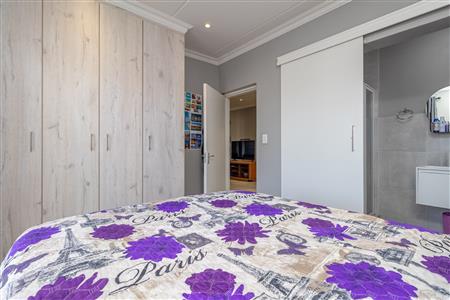 False - Apartment For Sale in Homes Haven, Krugersdorp, Gauteng - M125693