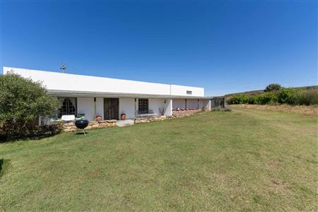 False - Farm For Sale in Stilbaai Rural, Stilbaai, Western Cape - M125705