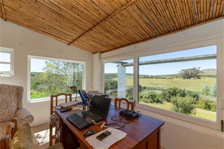 False - Farm For Sale in Stilbaai Rural, Stilbaai, Western Cape - M125705