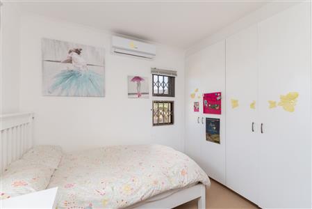Townhouse sold in Loevenstein, Bellville - M125694