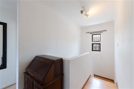 Townhouse sold in Loevenstein, Bellville - M125694