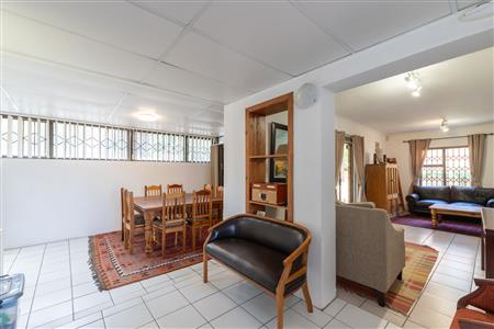 Townhouse sold in Loevenstein, Bellville - M125694