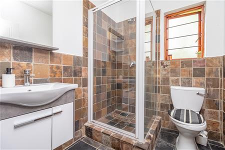 False - Townhouse For Sale in Fourways, Sandton, Gauteng - M125716