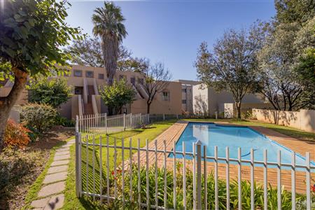 False - Apartment For Sale in Sandown, Sandton, Gauteng - M117916