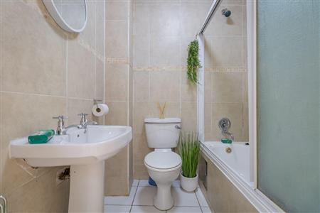 False - Apartment For Sale in Sandown, Sandton, Gauteng - M117916