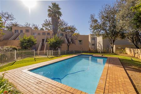False - Apartment For Sale in Sandown, Sandton, Gauteng - M117916