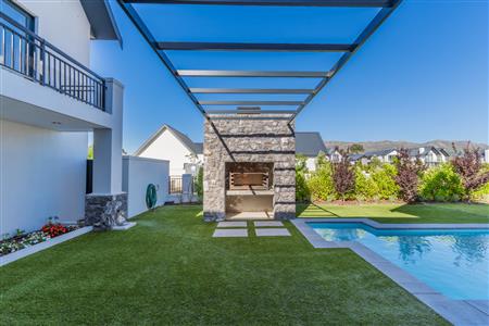 False - House For Sale in Val de Vie Estate, Paarl, Western Cape - M122608