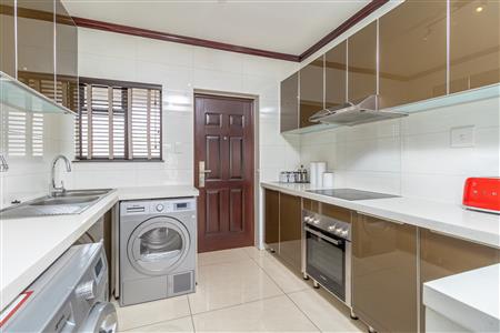 False - Apartment To Rent in Fourways, Sandton, Gauteng - M125742