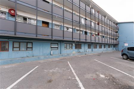 False - Apartment For Sale in Maitland, Cape Town, Western Cape - M125737