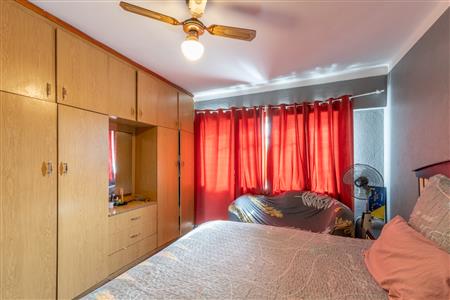 False - Apartment For Sale in Maitland, Cape Town, Western Cape - M125737