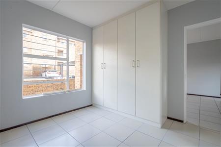 False - Apartment Sold in Honeypark, Roodepoort, Gauteng - M125744