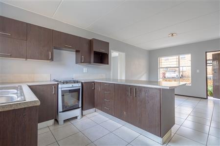 False - Apartment Sold in Honeypark, Roodepoort, Gauteng - M125744