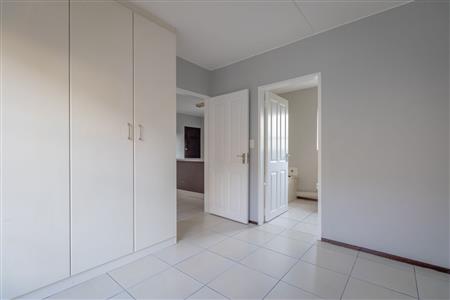 False - Apartment Sold in Honeypark, Roodepoort, Gauteng - M125744