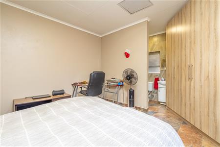 False - House sold in Rooihuiskraal, Centurion - M125751