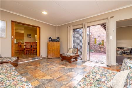 False - House sold in Rooihuiskraal, Centurion - M125751