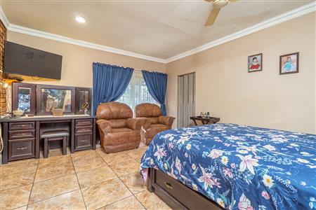 False - House sold in Rooihuiskraal, Centurion - M125751