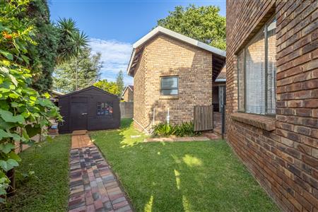 False - House sold in Rooihuiskraal, Centurion - M125751