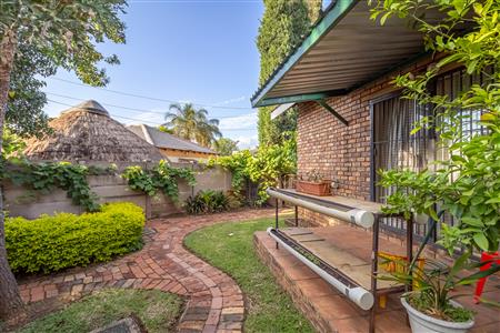 False - House sold in Rooihuiskraal, Centurion - M125751