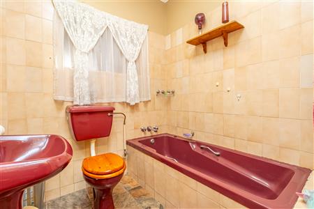 False - House sold in Rooihuiskraal, Centurion - M125751
