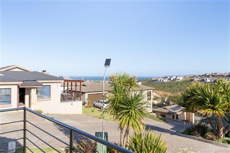 False - House Unavailable in Seemeeu Park, Mossel Bay, Western Cape - M125766