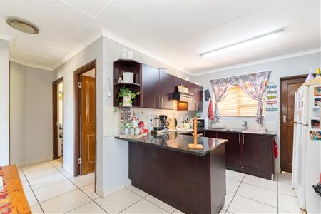 False - House Unavailable in Seemeeu Park, Mossel Bay, Western Cape - M125766