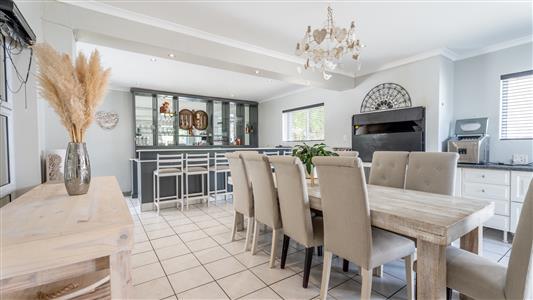 False - House Unavailable in Hermanus Heights, Hermanus, Western Cape - M125768