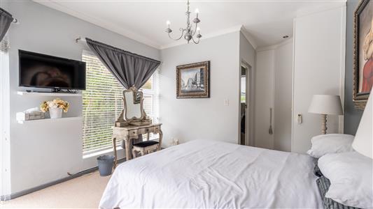 False - House Unavailable in Hermanus Heights, Hermanus, Western Cape - M125768