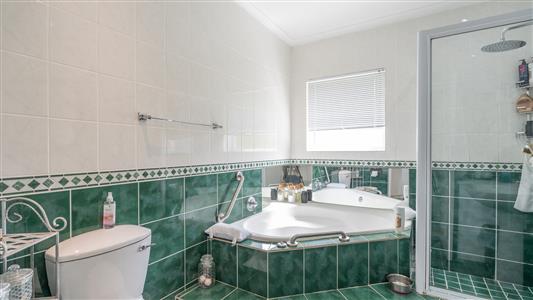 False - House Unavailable in Hermanus Heights, Hermanus, Western Cape - M125768
