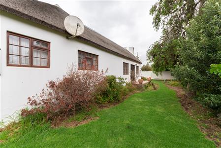 False - House For Sale in Bredasdorp, Western Cape - M125777