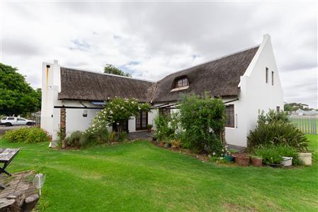 False - House For Sale in Bredasdorp, Western Cape - M125777