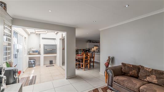 False - Townhouse For Sale in Country Club, Langebaan, Western Cape - M125792