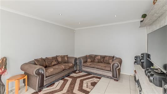 False - Townhouse For Sale in Country Club, Langebaan, Western Cape - M125792
