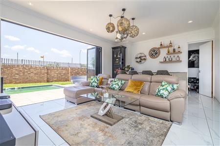 False - House withdrawn in Midstream Estate, Centurion - M125821