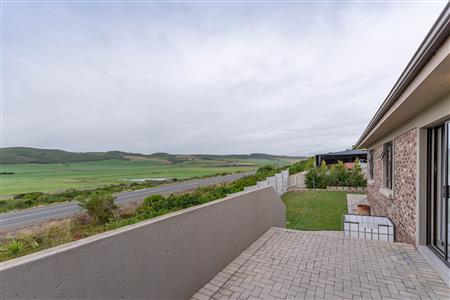 False - House For Sale in Reebok, Groot Brakrivier, Western Cape - M125838