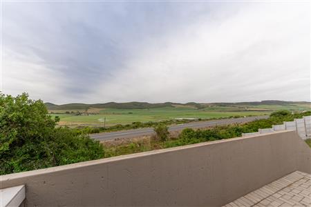 False - House For Sale in Reebok, Groot Brakrivier, Western Cape - M125838