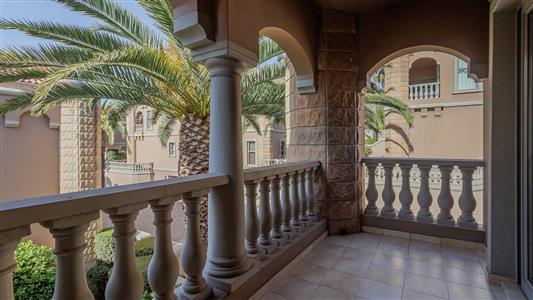 False - Apartment Unavailable in Dunkeld West, Johannesburg, Gauteng - M125837