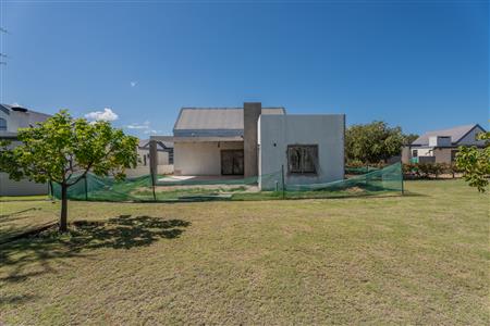 House For Sale in Silwerstrand Golf And River Estate, Robertson, Western Cape - M125857