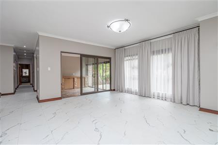 False - House For Sale in Heidelberg Central, Heidelberg, Gauteng - M125875